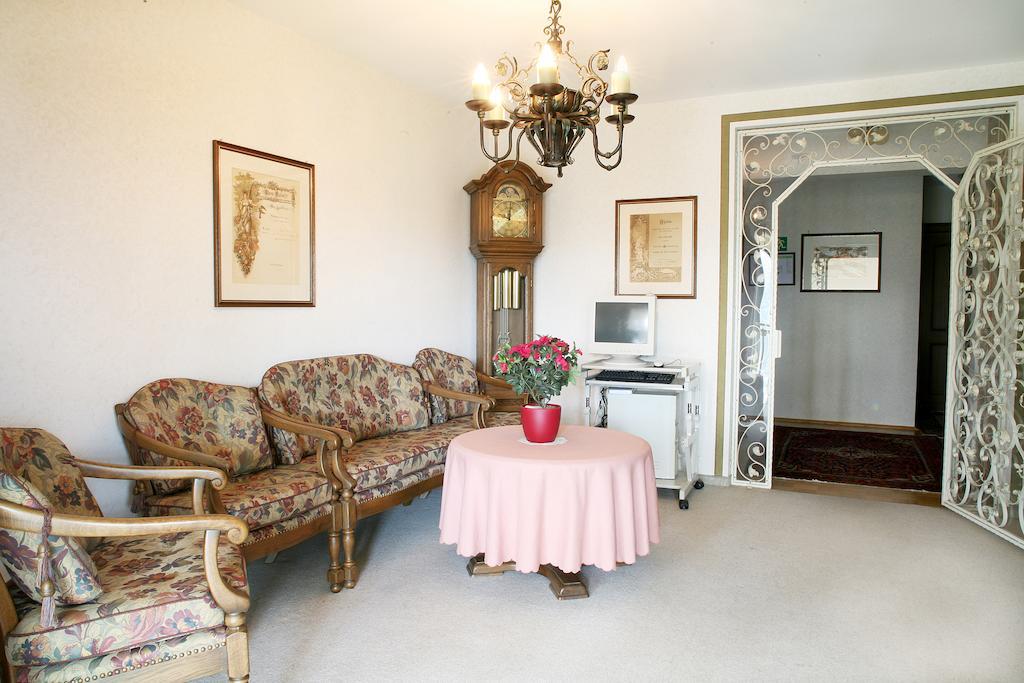Batzenhaus Hotel Bad Soden am Taunus Bagian luar foto